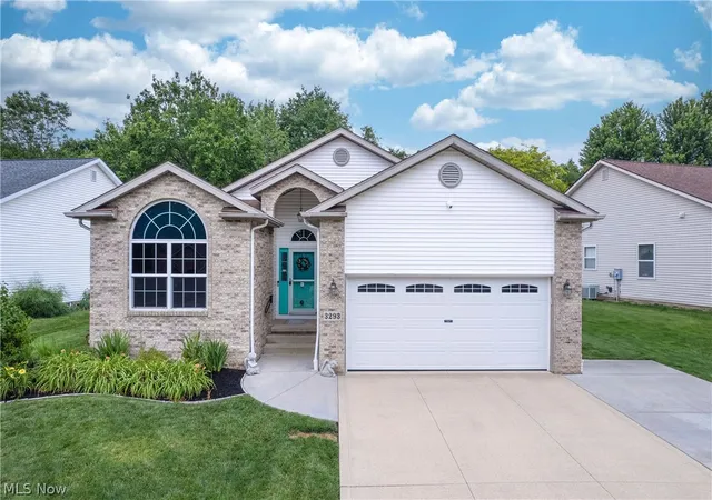 Homes for sale in Cuyahoga Falls, OH | 3293 Bath Heights Dr, Cuyahoga Falls, OH 44223 | MLS# 5221612