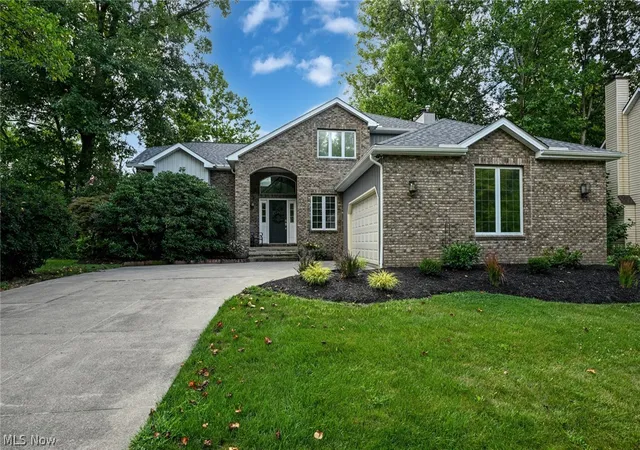 Homes for sale in Brecksville, OH | 8465 Settlers Passage, Brecksville, OH 44141 | MLS# 5221869