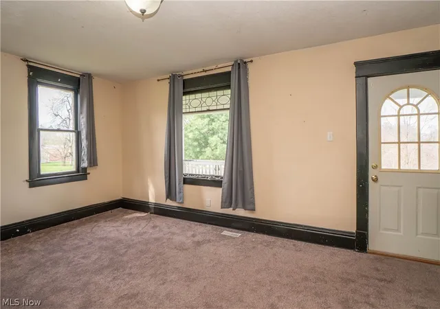 Homes for sale in Alliance, OH | 1033 Walnut Ave, Alliance, OH 44601 | MLS# 5221931