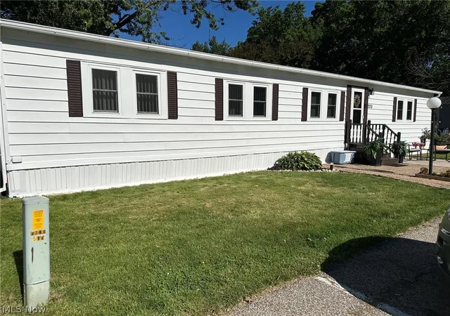 Photo 1 of Single family home for sale at 220 Greenbriar #73, Elyria, OH 44035 | MLS# 5221878 | Listing updated on 2026-08-23