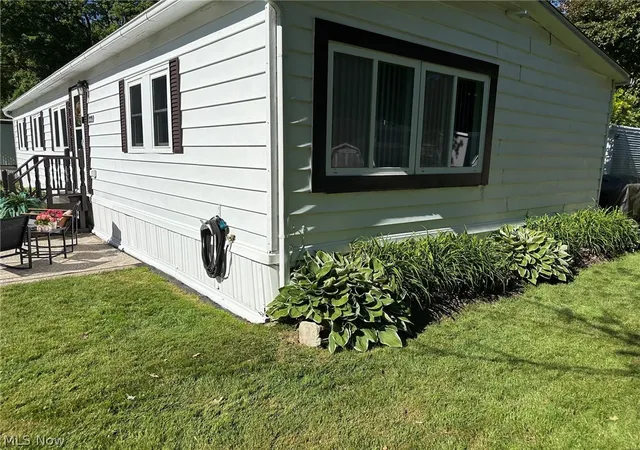 Photo 2 of Single family home for sale at 220 Greenbriar #73, Elyria, OH 44035 | MLS# 5221878 | Listing updated on 2026-08-23