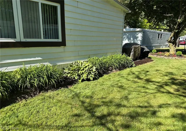 Photo 3 of Single family home for sale at 220 Greenbriar #73, Elyria, OH 44035 | MLS# 5221878 | Listing updated on 2026-08-23