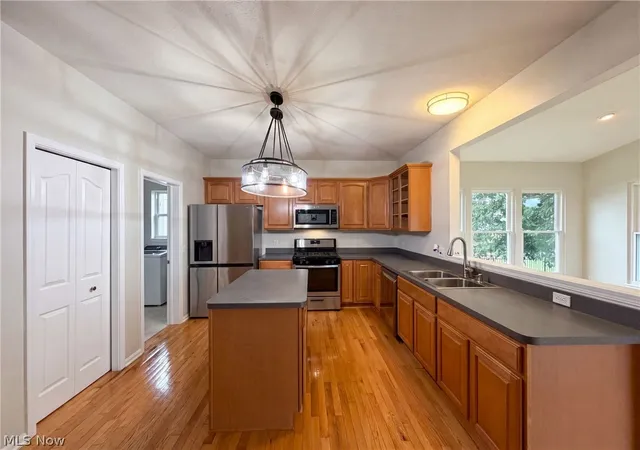 Photo 2 of Sale Pending at 9660 Kingston Trl, Olmsted Twp, OH 44138 | MLS# 5221205 | Listing updated on 2026-08-26