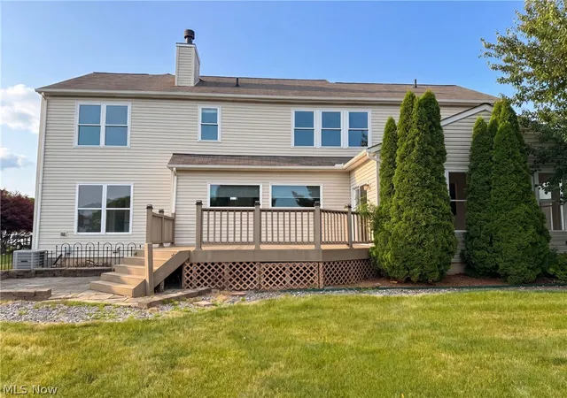 Photo 4 of Sale Pending at 9660 Kingston Trl, Olmsted Twp, OH 44138 | MLS# 5221205 | Listing updated on 2026-08-26