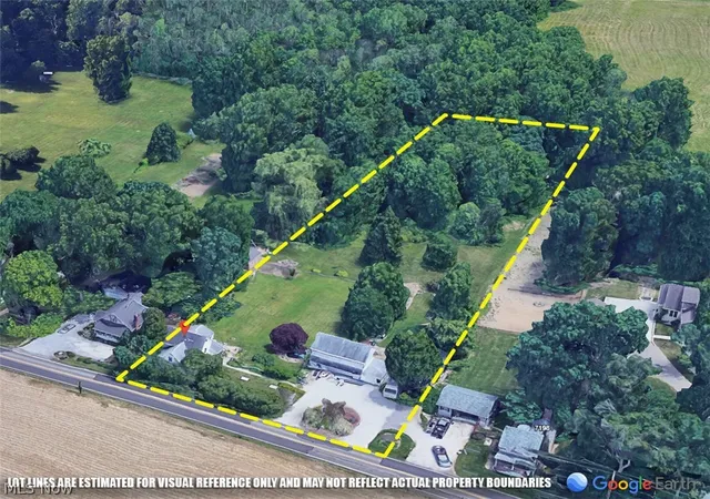 2nd image of 7160 Strausser St Nw, North Canton, OH 44720 | MLS# 5221886