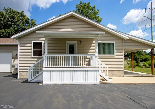 Homes for sale in Canton, OH | 128 Woodlawn Ave Nw, Canton, OH 44708 | MLS# 5221912