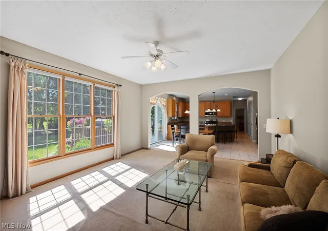 4th image of 12300 Coopers Run, Strongsville, OH 44149 | MLS# 5221877