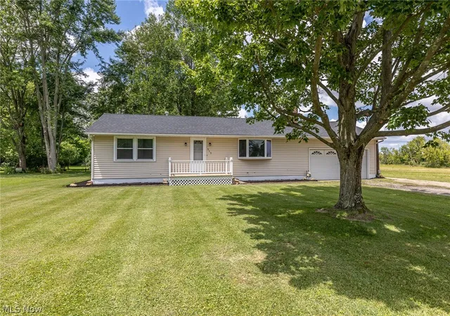 Photo 3 of Single family home for sale at 315 West St, La Grange, OH 44050 | MLS# 5222045 | Listing updated on 2026-08-28