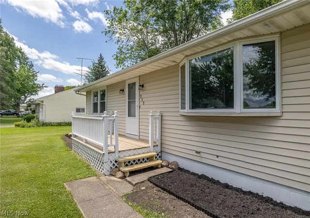 Photo 4 of Single family home for sale at 315 West St, La Grange, OH 44050 | MLS# 5222045 | Listing updated on 2026-08-28