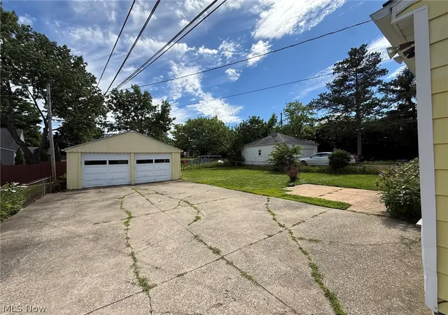 Homes for sale in Cuyahoga Falls, OH | 1890-1900 Silver Lake Ave, Cuyahoga Falls, OH 44223 | MLS# 5222102