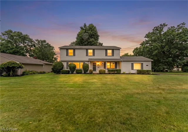 2nd image of 680 Forest Ridge Dr, Youngstown, OH 44512 | MLS# 5220908