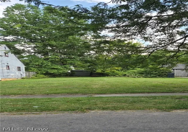 Homes for sale in Cleveland Heights, OH | 907 Nela View Rd, Cleveland Heights, OH 44112 | MLS# 5222119