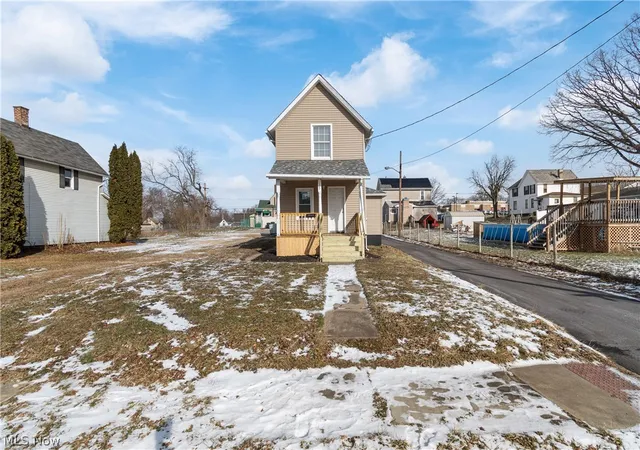 Homes for sale in Canton, OH | 1747 5th St Se, Canton, OH 44707 | MLS# 5221808