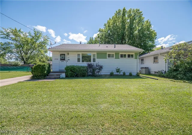 Photo 1 of Single family home for sale at 3126 Linda Dr Nw, Warren, OH 44485 | MLS# 5220935 | Listing updated on 2026-09-01