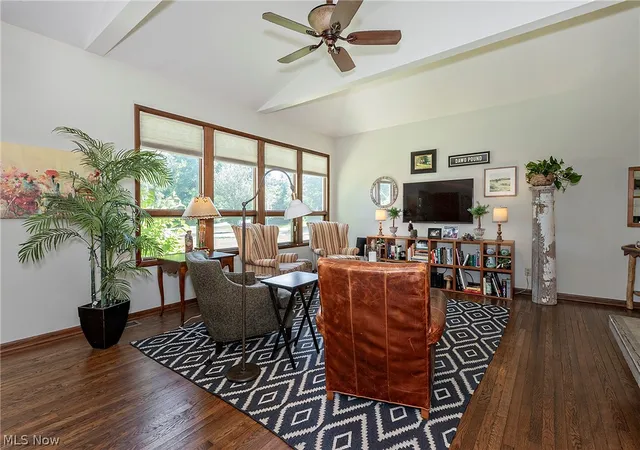 4th image of 15880 Laurel Rd, Chagrin Falls, OH 44022 | MLS# 5219678