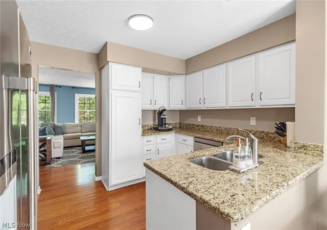 Homes for sale in Rocky River, OH | 103 Cliffside Commons Dr, Rocky River, OH 44116
