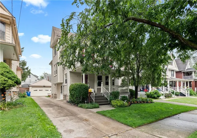 Photo 3 of Sale Pending at 1440 Westwood Ave, Lakewood, OH 44107 | MLS# 5221253 | Listing updated on 2026-07-20