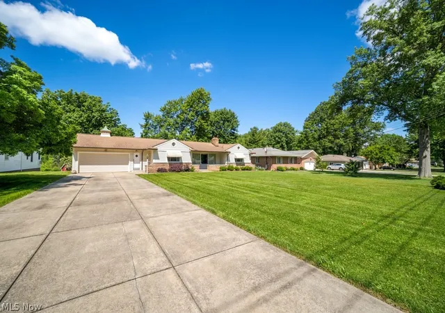 Homes for sale in Broadview Heights, OH | 7988 Wright Rd, Broadview Heights, OH 44147 | MLS# 5220946