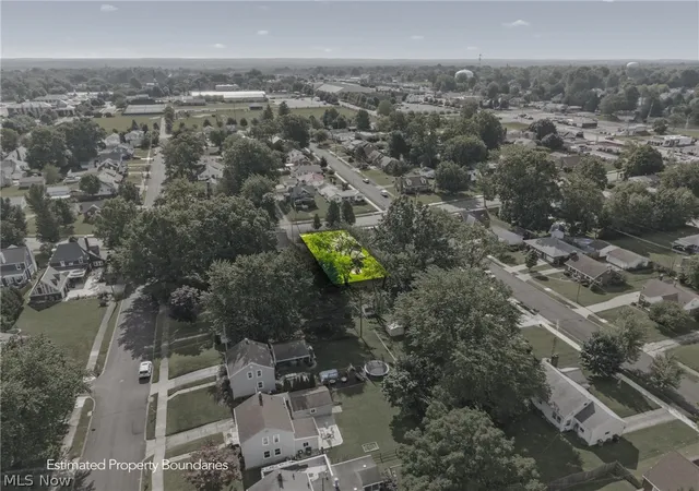 Homes for sale in Alliance, OH | 1733 Parkway Blvd, Alliance, OH 44601 | MLS# 5221390