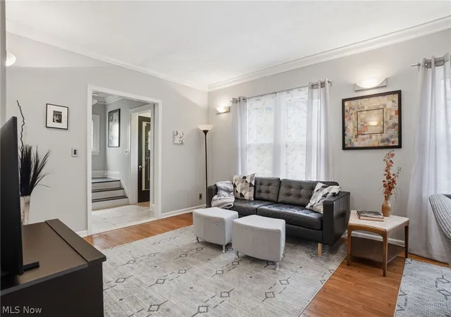 3rd image of 3331 Kenmore Rd, Shaker Heights, OH 44122 | MLS# 5221662