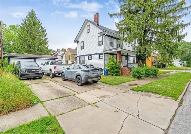 Homes for sale in Cleveland Heights, OH | 3124 Edgehill Rd, Cleveland Heights, OH 44118 | MLS# 5221403