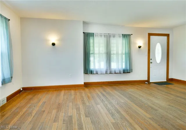 Photo 4 of Single family home for sale at 6349 Downs Rd NW, Warren, OH 44481 | MLS# 5221654 | Listing updated on 2026-08-24