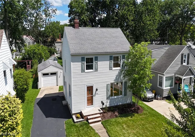 Homes for sale in Cuyahoga Falls, OH | 119 Monroe Ave, Cuyahoga Falls, OH 44221 | MLS# 5216822