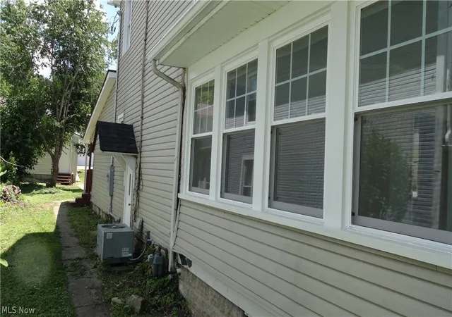 2nd image of 556 Louisiana Ave, Chester, WV 26034 | MLS# 5222065