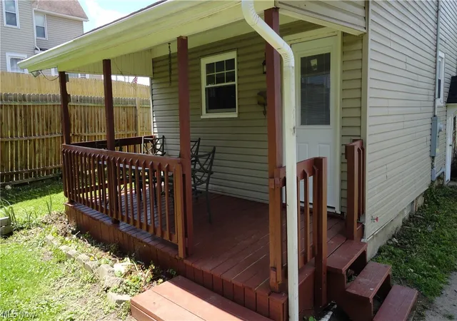 3rd image of 556 Louisiana Ave, Chester, WV 26034 | MLS# 5222065
