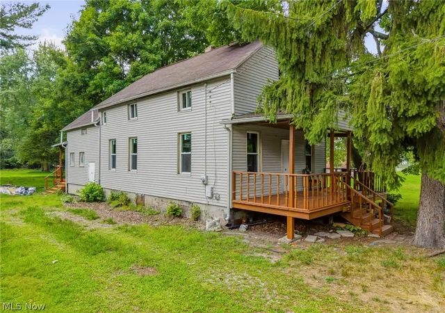 Photo 3 of Single family home for sale at 146 Albert St Ne, Warren, OH 44483 | MLS# 5221557 | Listing updated on 2026-08-21