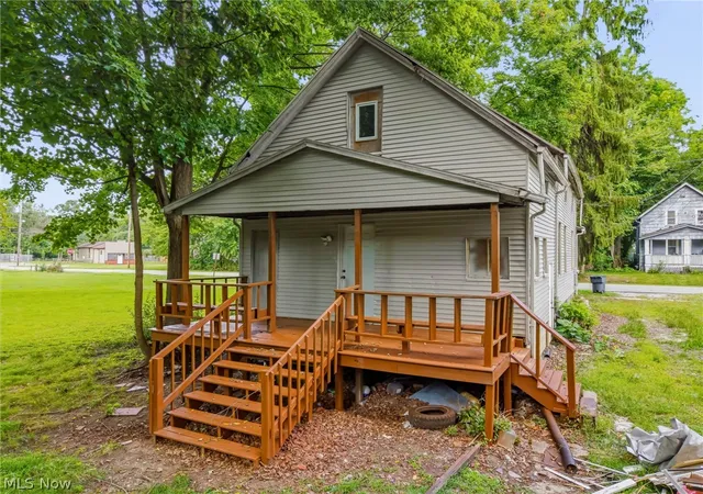 Photo 3 of Single family home for sale at 146 Albert St NE, Warren, OH 44483 | MLS# 5221557 | Listing updated on 2026-08-21