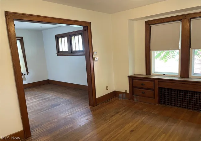 4th image of 142 Emerling Ave, Akron, OH 44301 | MLS# 5222247