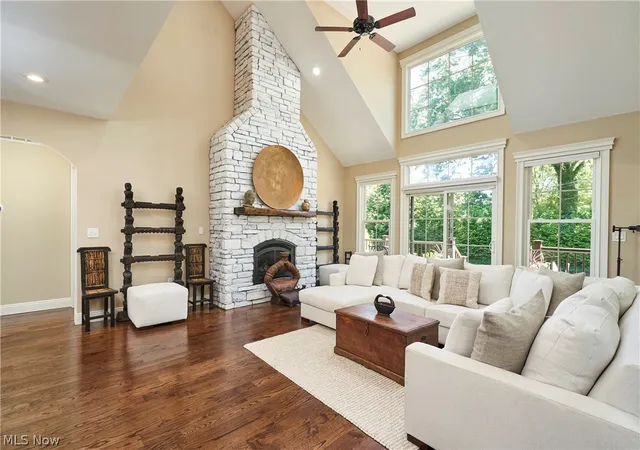 Photo 3 of Sale Pending at 2781 Country Clb Blvd, Rocky River, OH 44116 | MLS# 5221917 | Listing updated on 2026-07-16