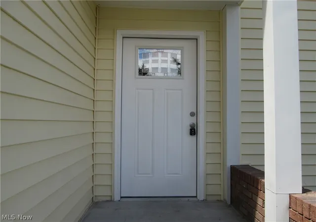 Photo 4 of Single family home for sale at 2887 Nancy Cir, Brunswick, OH 44212 | MLS# 5220961 | Listing updated on 2026-08-28