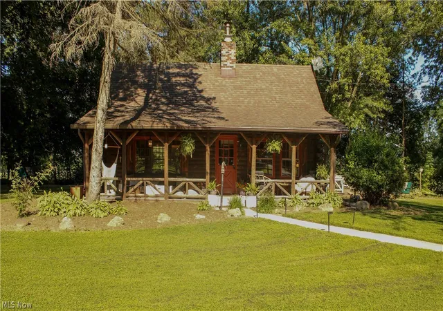 Photo 2 of Single family home for sale at 10566 Clapsaddle Ave Ne, Alliance, OH 44601 | MLS# 5221539 | Listing updated on 2026-07-27