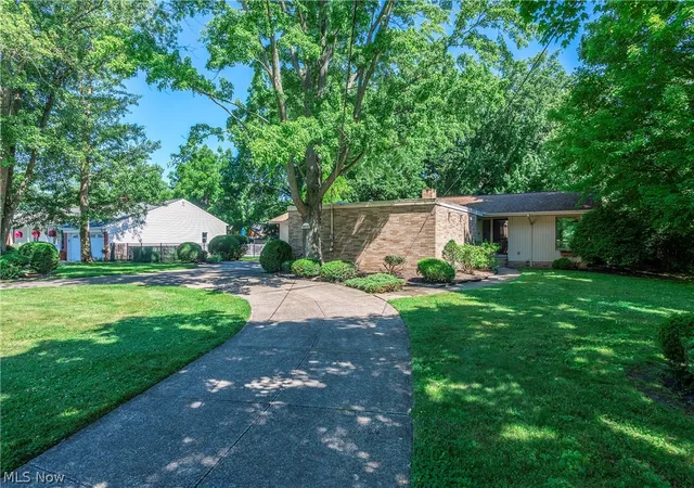 Homes for sale in Rocky River, OH | 18930 Story, Rocky River, OH 44116 | MLS# 5222169