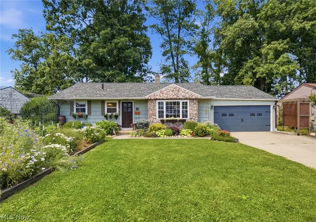 1st image of 1136 Overlook Dr, Ashland, OH 44805 | MLS# 5222194