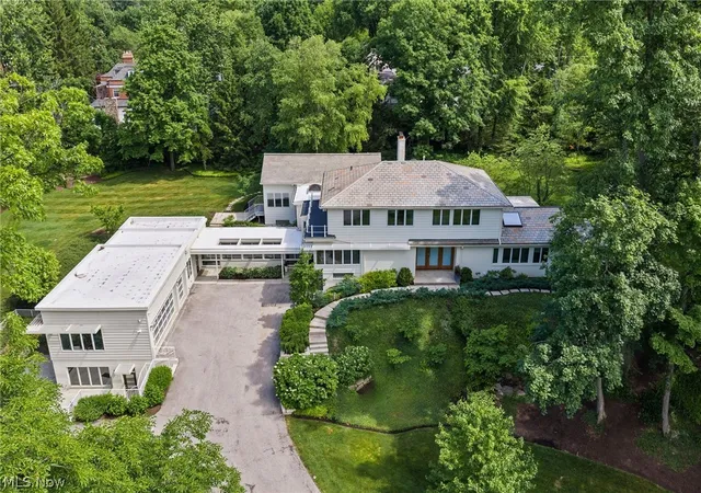 Photo 1 of Mansion for sale at 19103 N Park Blvd, Shaker Heights, OH 44122 | MLS# 5221602 | Listing updated on 2026-08-25