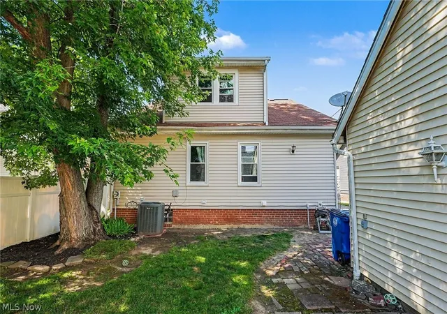 25th image of 16901 Melgrave Ave, Cleveland, OH 44135 | MLS# 5221705