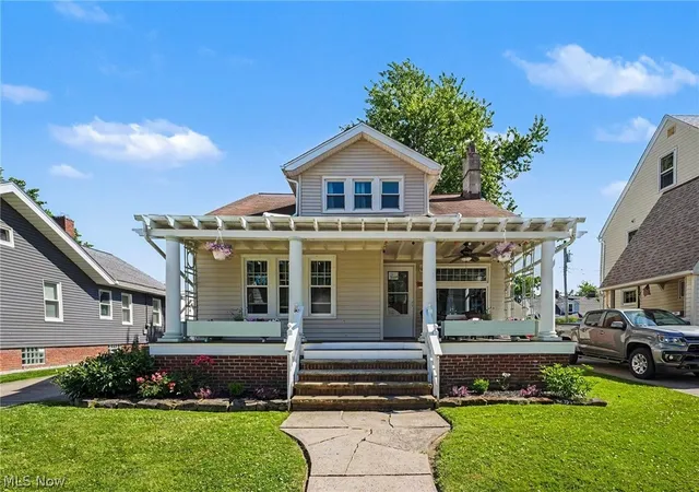 2nd image of 16901 Melgrave Ave, Cleveland, OH 44135 | MLS# 5221705
