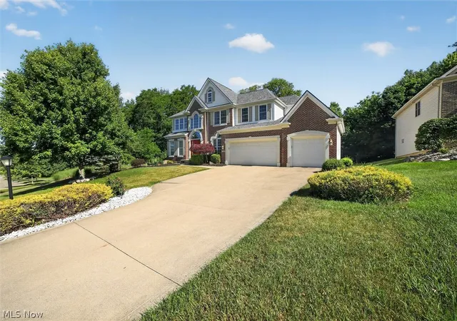 Homes for sale in North Royalton, OH | 9336 W Hampton Dr, North Royalton, OH 44133 | MLS# 5222132