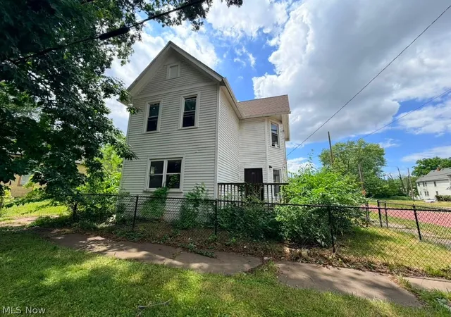 2nd image of 2982 E 67th St, Cleveland, OH 44127 | MLS# 5222379