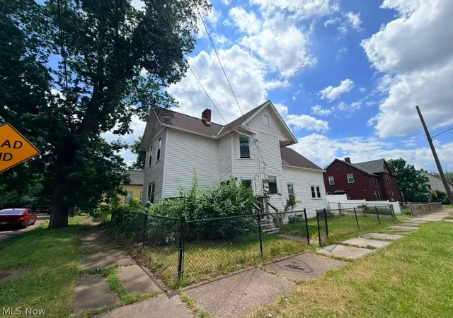 4th image of 2982 E 67Th St, Cleveland, OH 44127 | MLS# 5222379