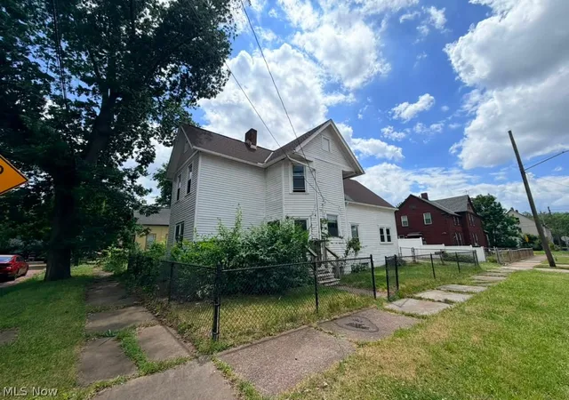 5th image of 2982 E 67Th St, Cleveland, OH 44127 | MLS# 5222379