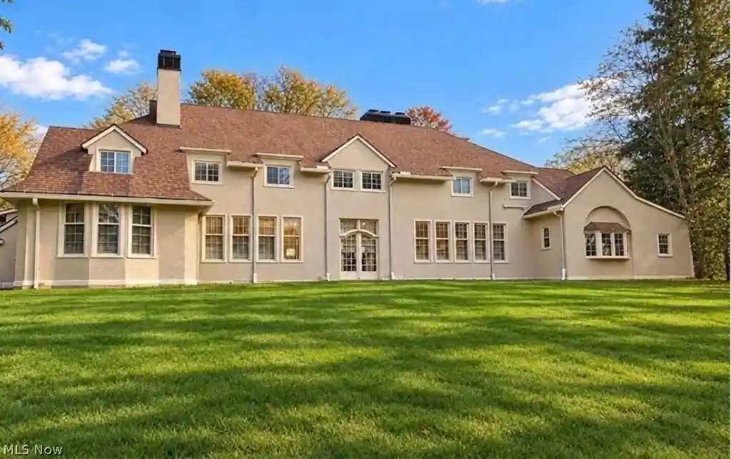 Photo 1 of Single family home for sale at 739 Cohasset Dr, Youngstown, OH 44511 | MLS# 5222386 | Listing updated on 2026-10-23