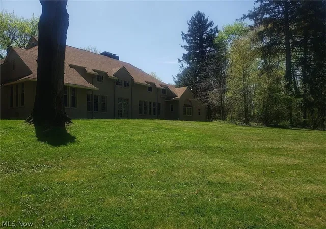 3rd image of 739 Cohasset Dr, Youngstown, OH 44511 | MLS# 5222386