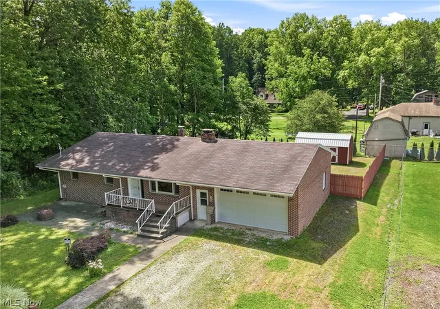 Homes for sale in Newton Falls, OH | 4100 E Broad St, Newton Falls, OH 44444 | MLS# 5222336