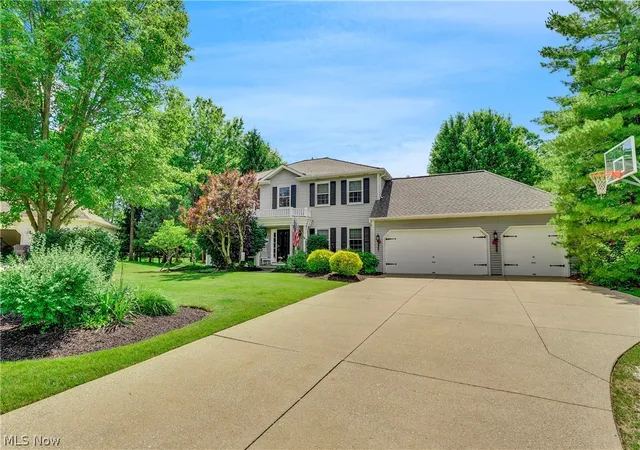 Homes for sale in Solon, OH | 7660 Acorn Ct, Solon, OH 44139 | MLS# 5221173