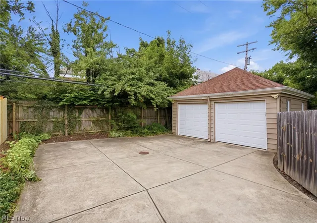 Homes for sale in Shaker Heights, OH | 15712 Chadbourne Rd, Shaker Heights, OH 44120 | MLS# 5221105