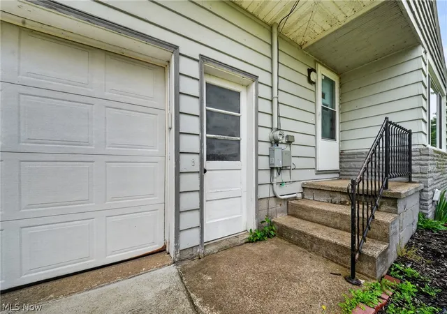 2nd image of 2744 Austinburg Rd, Ashtabula, OH 44004 | MLS# 5222292